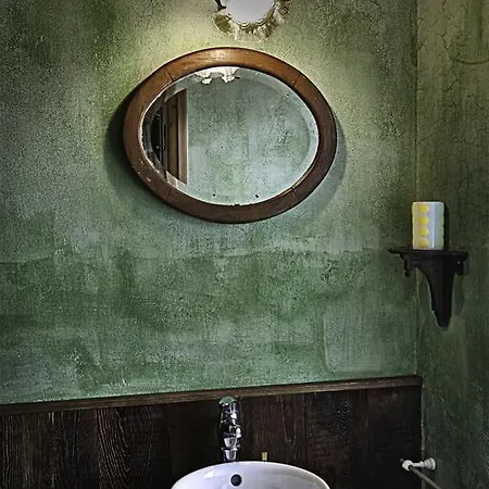 Terre Del Mistero Farm stay *