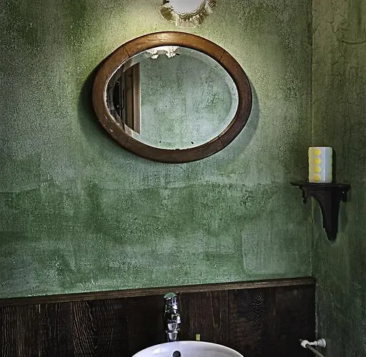 Terre Del Mistero Farm stay *
